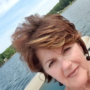 Meet your Posher, Christie